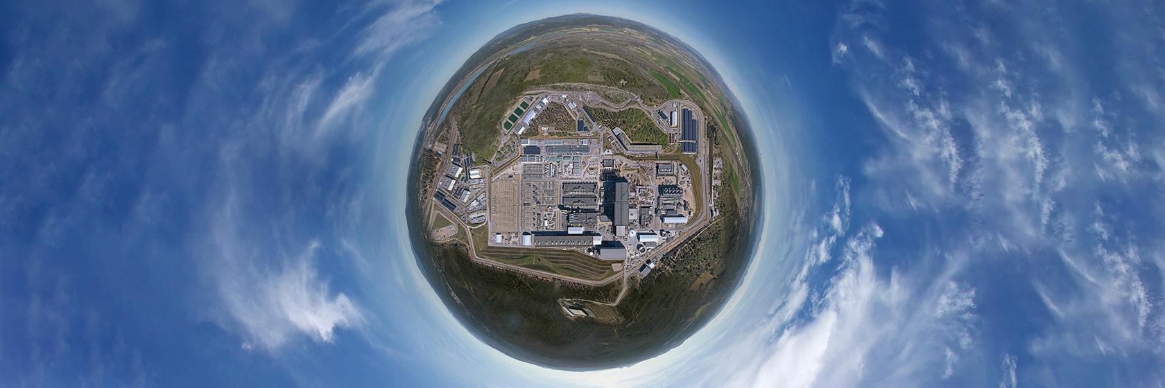 建造于地球上的小太阳ITER（示意图）©ITER Organization