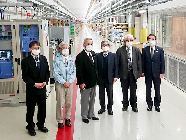 大型放射光施設 SPring-8、X線自由電子レーザー施設 SACLAを視察