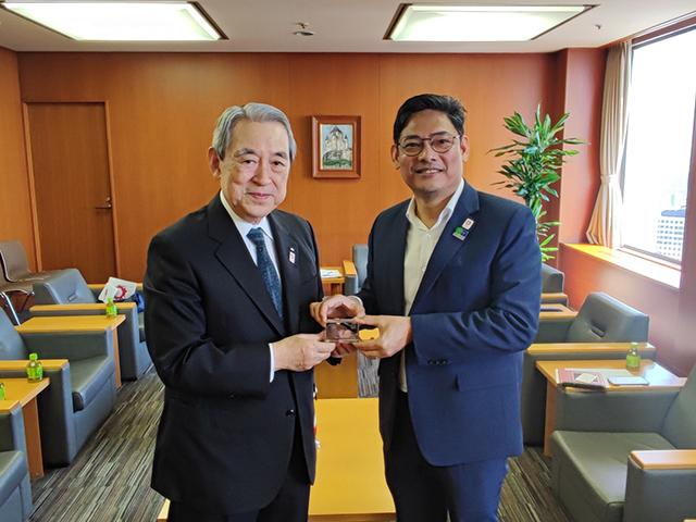 アッカラポン・チャルームノン タイ王国大阪総領事館総領事 表敬訪問