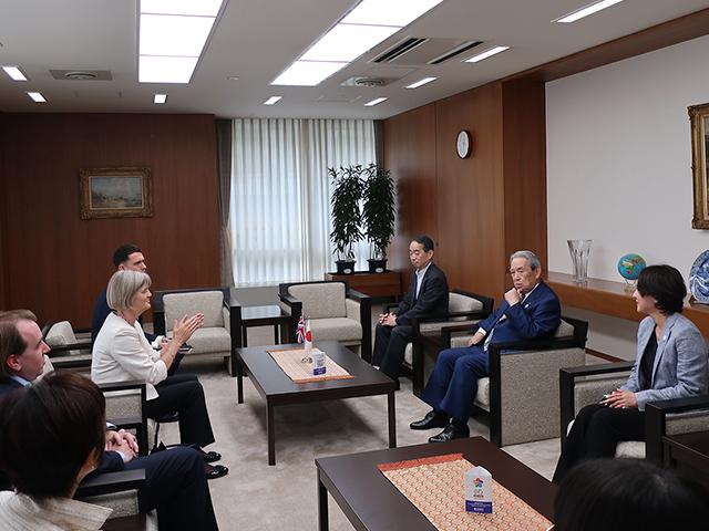 駐日英国大使 来訪