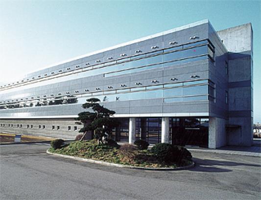 (写真5)フジクラ 佐倉事業所 (先端技術総合研究所)