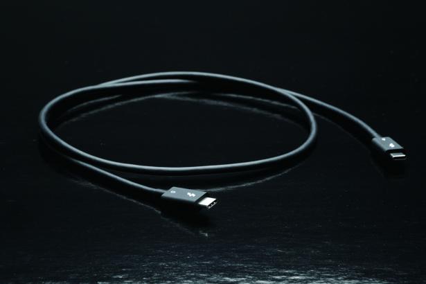 thunderbirdケーブル