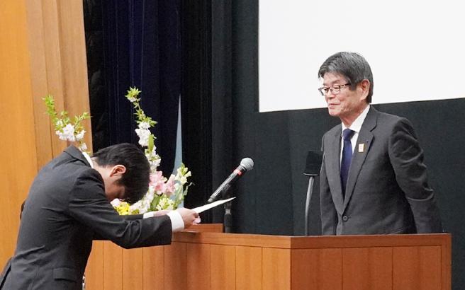 辞令発令