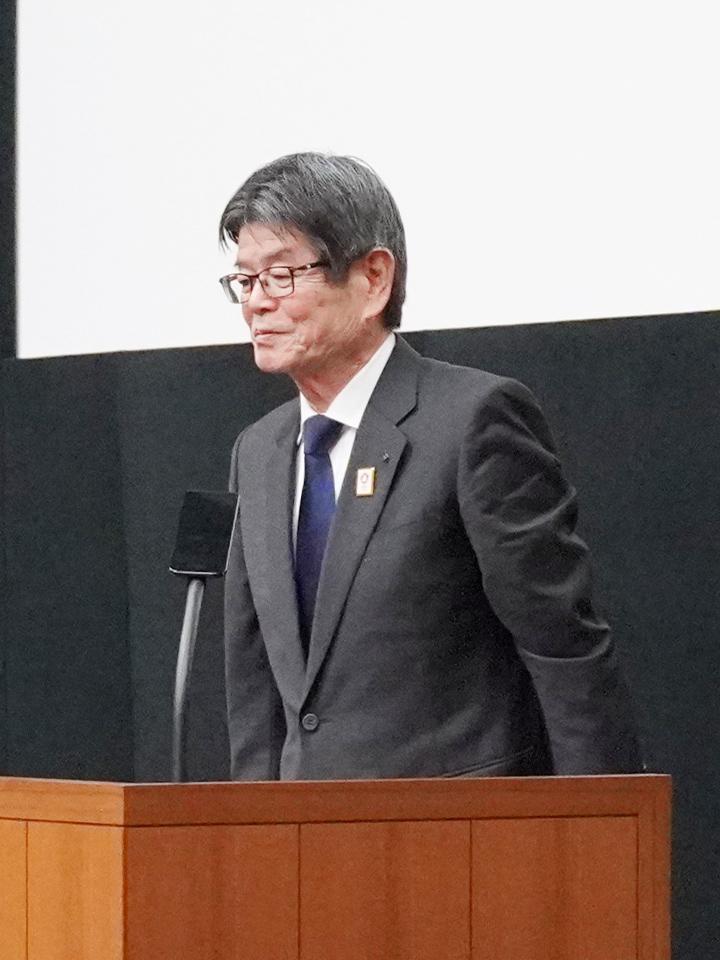 入社式