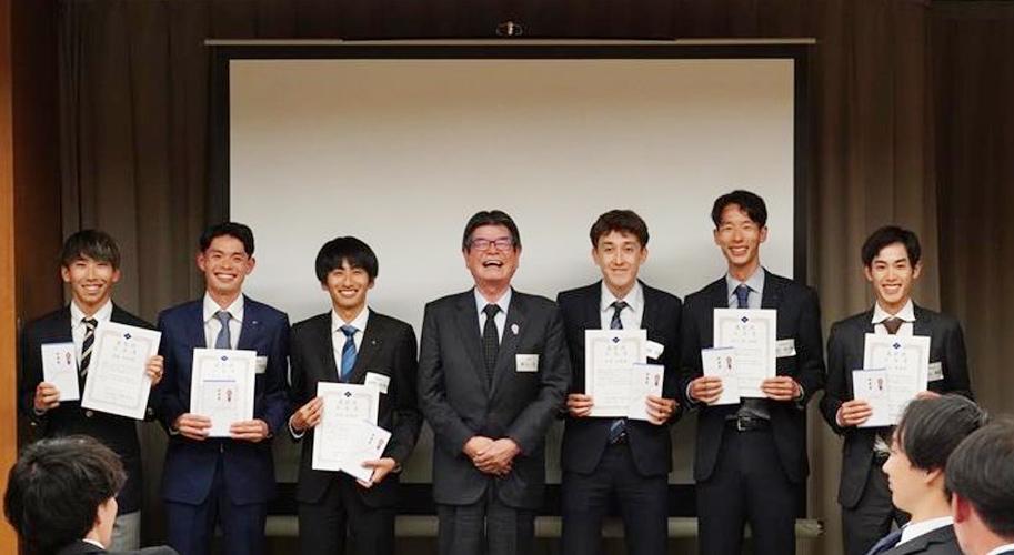 ニューイヤー駅伝出場選手たちと