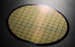 Evolving AI Infrastructure Supported by Optical Device Technology