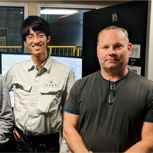 Niagara Refining LLC Management Lab.Yuto Nishide/With the plant supervisor (on the right)