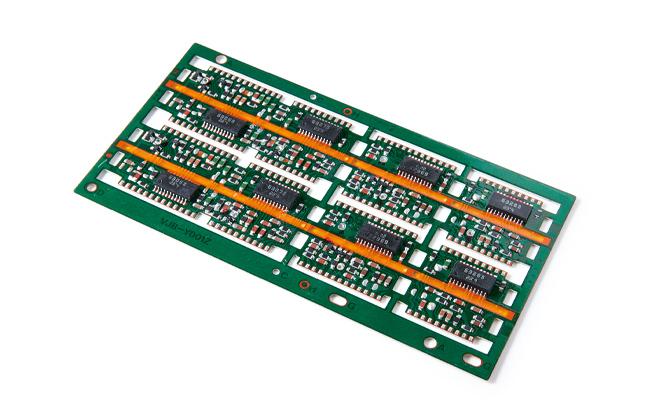 “FIC board” for mounting chip components of high-density functional circuit modules for VTRs
