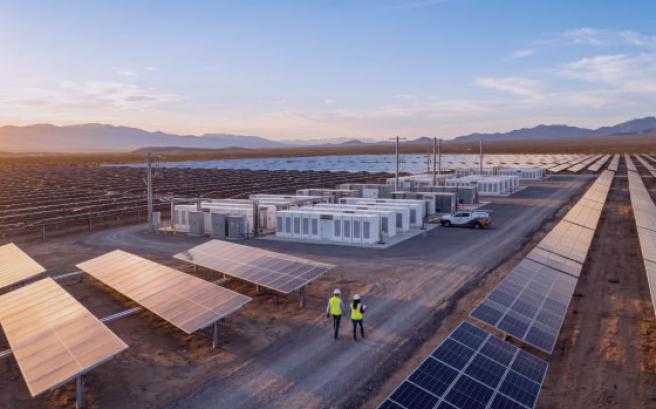 Energy Storage Safety, Permitting, and Project Risk: What Is Changing? 
