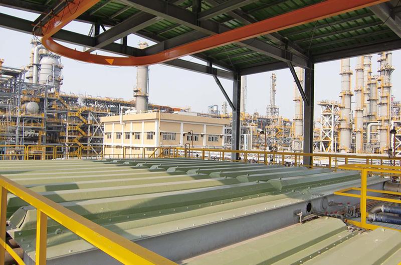 CPC water treatment facilities covered with a large roof, under which POREFLON™ modules have been adopted.