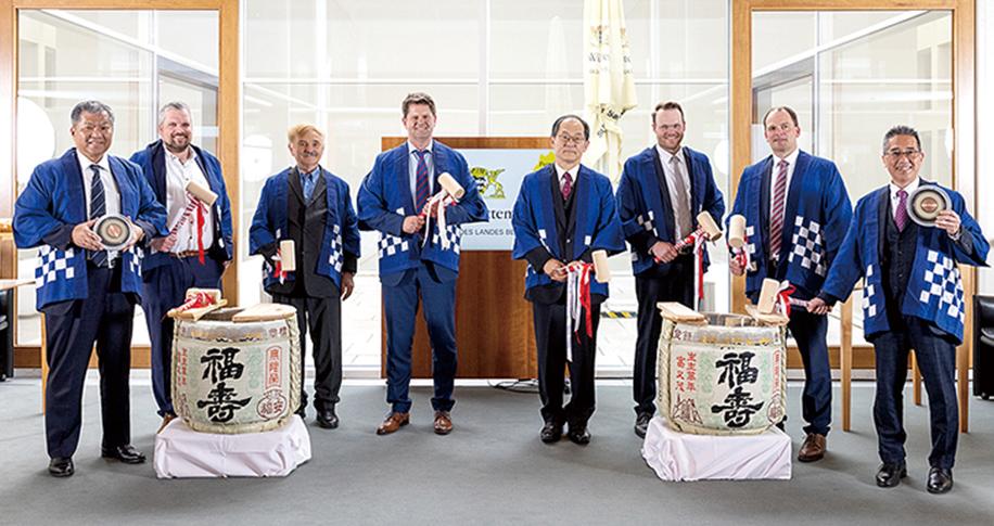 Sake barrel opening at the signing ceremony