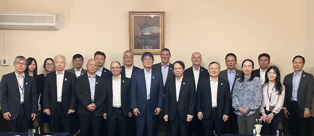 With the chairpersons and other participants