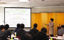 Assoc Prof. Mitsuru Hayashi giving a research presentation